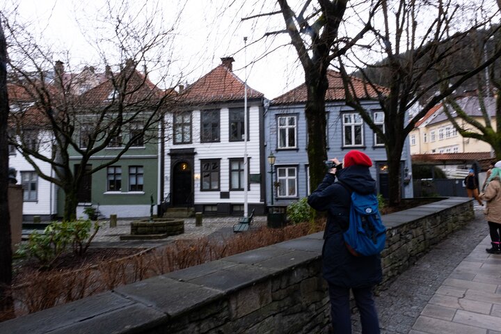 Walking Tour in Bergen of the Past and Present