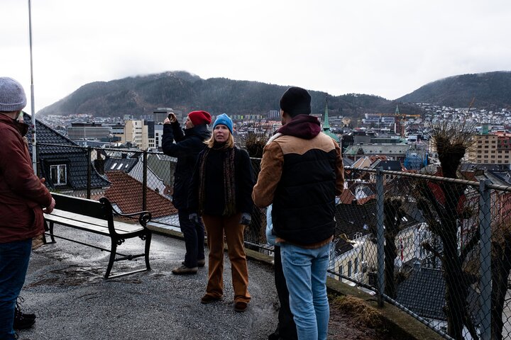 Walking Tour in Bergen of the Past and Present