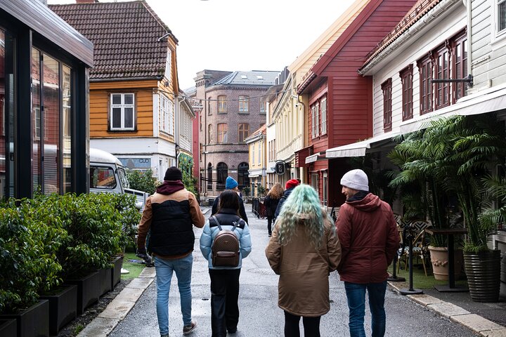Walking Tour in Bergen of the Past and Present