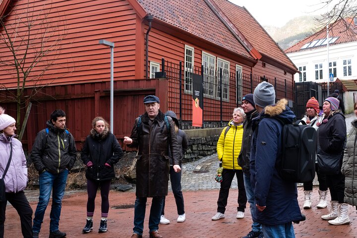 Walking Tour in Bergen of the Past and Present