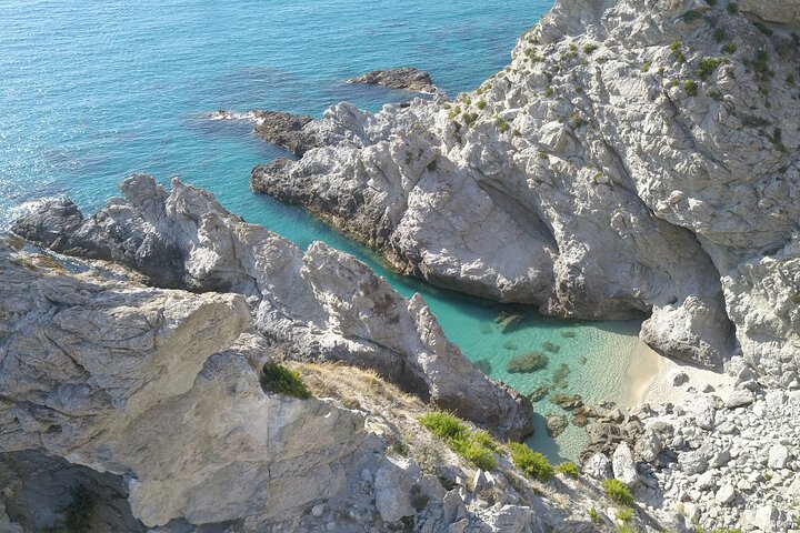 Tropea & Capo Vaticano Boat Tour with Snorkeling. Up to 12 Guests