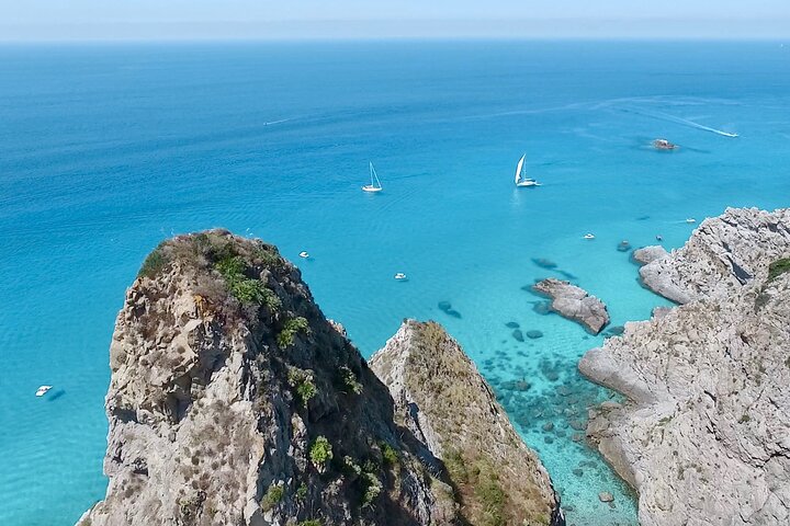 Tropea & Capo Vaticano Boat Tour with Snorkeling. Up to 12 Guests