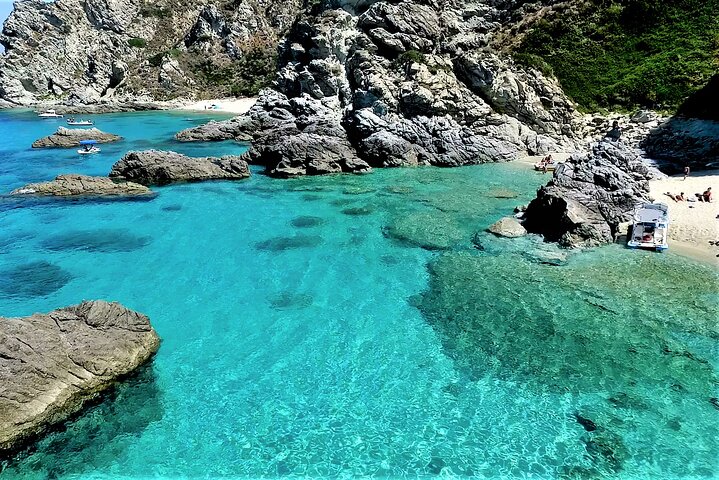 Tropea & Capo Vaticano Boat Tour with Snorkeling. Up to 12 Guests