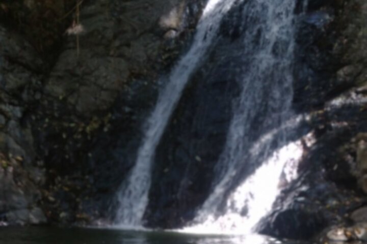 Hike 10 waterfalls in Jaco lunch included