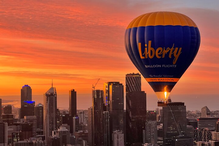 Hot Air Balloon Flights over Melbourne City (optional breakfast)