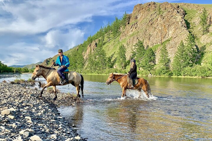 Horseback Riding Tour to Turtle Rock & Aryabal