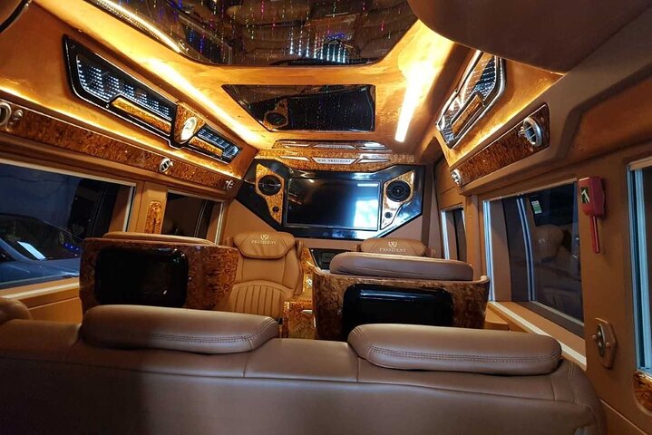 Hanoi Private Transfers One Way (by Luxury Limousine Vans)