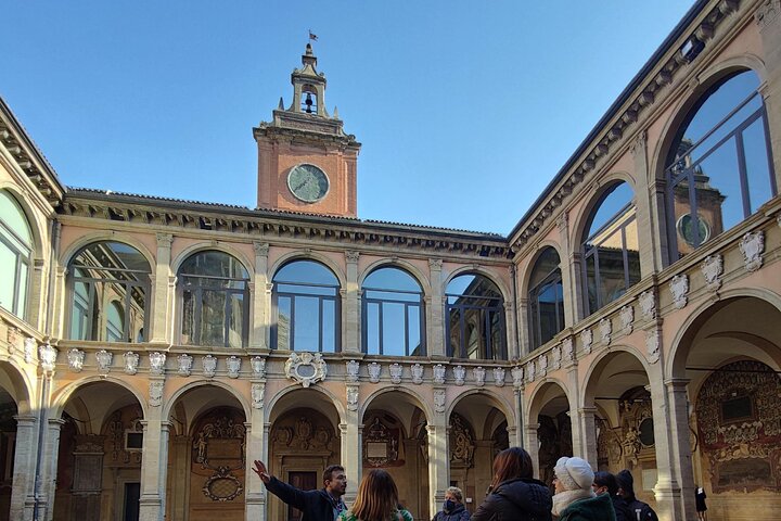 Best of Bologna in one day : Food, architecture, art and history