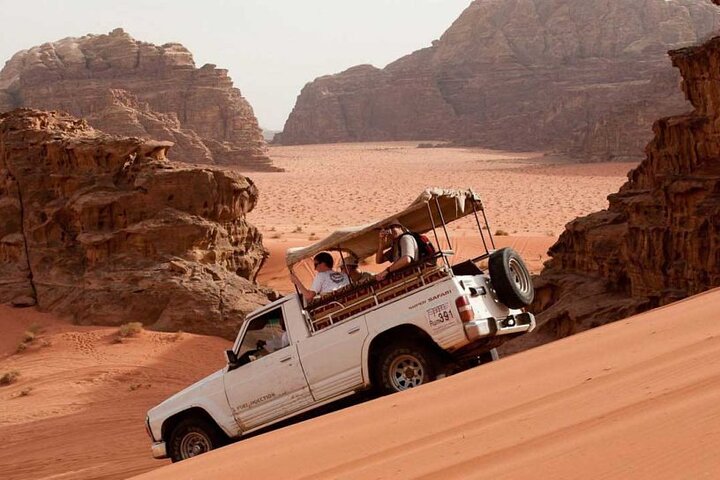 From Amman: Petra and Wadi rum Private/Group Full day Tour