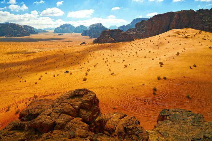 From Amman: Petra and Wadi rum Private/Group Full day Tour