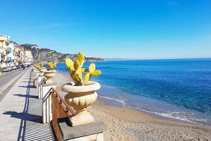Sea View Sicilian Cooking Class & Taormina Market with Chef Mimmo