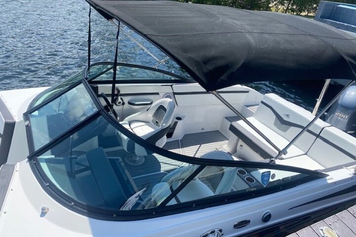 Stingray City, Star fish Point and Snorkeling Private Boat Tour