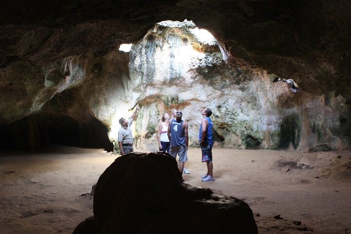 Aruba Natural Pool and Indian Cave Rugged Jeep Safari