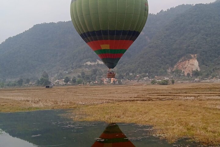 Pokhara: Hot Air Ballooning Tour in Pokhara