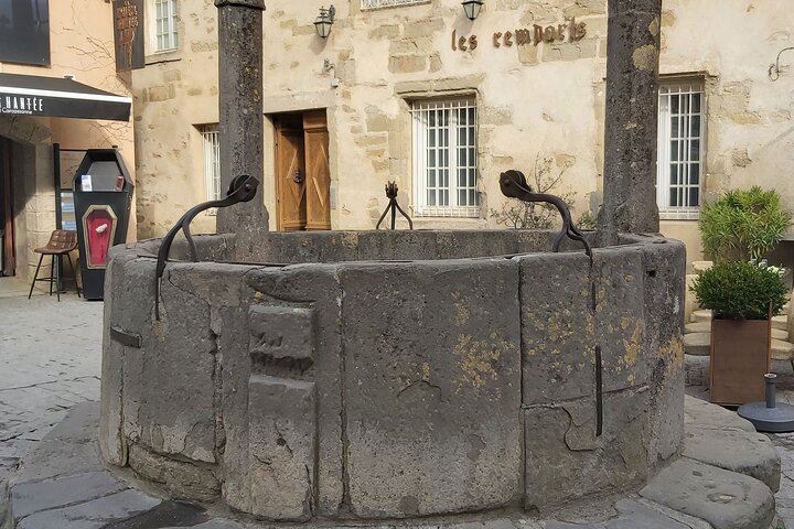 Carcassonne 's Medieval Walls: A Self-Guided Audio Tour