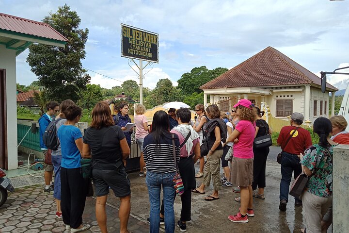 Private Multiday Tour in Minangkabau with accommodation 4 days