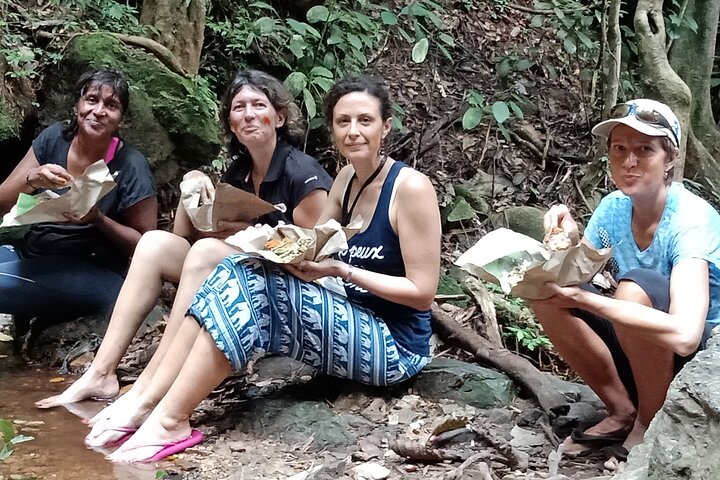 Private Multiday Tour in Minangkabau with accommodation 4 days
