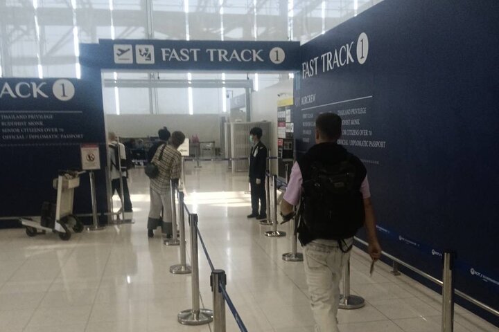 Priority Fast Track Entry at Bangkok Airport with Guide