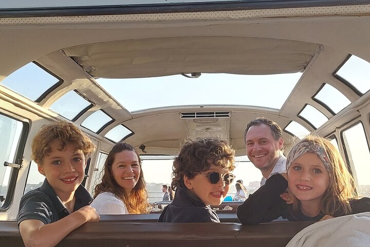 Porto: Private Vintage VW Kombi Tour with Open Roof (2-8 People)