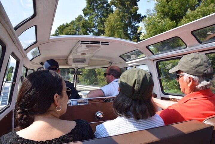 Porto: Private Vintage VW Kombi Tour with Open Roof (2-8 People)