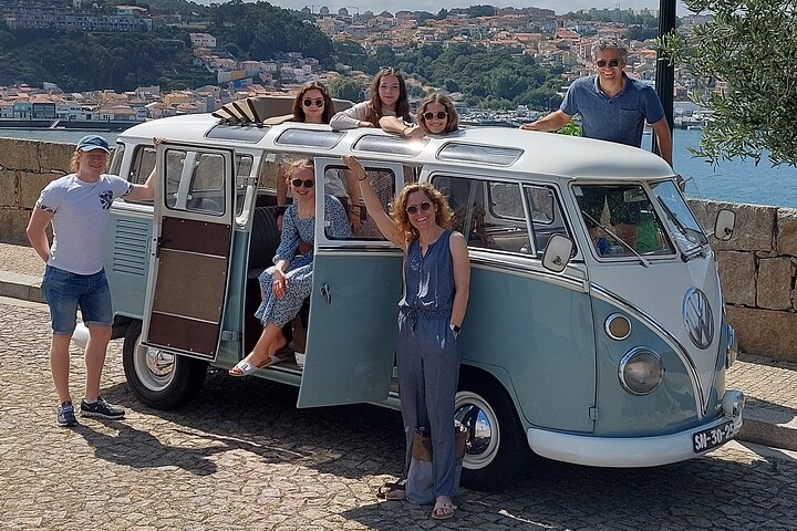 Porto: Private Vintage VW Kombi Tour with Open Roof (2-8 People)