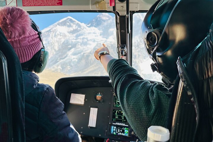 Landing Everest Base Camp and Gokyo Lake by Helicopter Day Tour