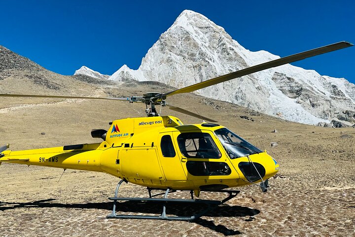 Landing Everest Base Camp and Gokyo Lake by Helicopter Day Tour