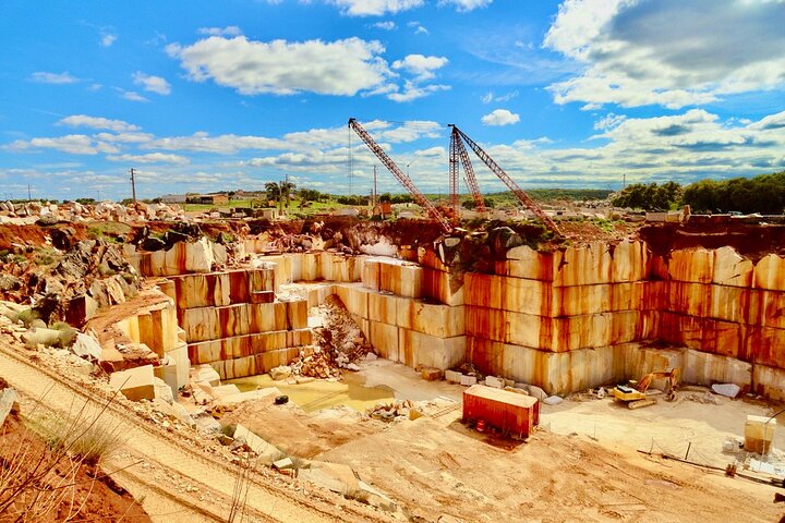 Marble Tour in Vila Viçosa