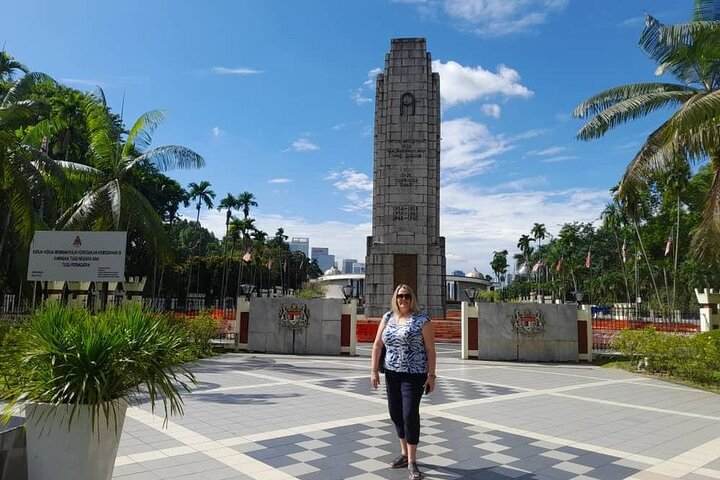 Kuala Lumpur International Airport Layover Tour