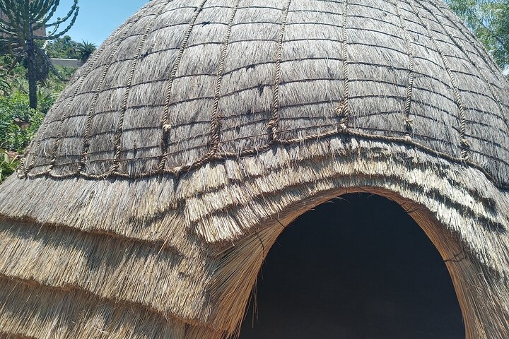 Lesedi Cultural Village & cradle of Humankind Guided Tour