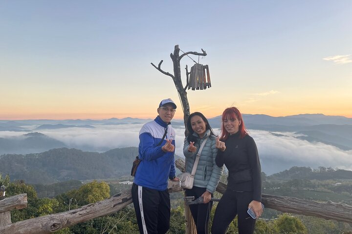 Cloud Hunting and The Glow of Dawn in Da Lat 4:00 - 10:00 AM