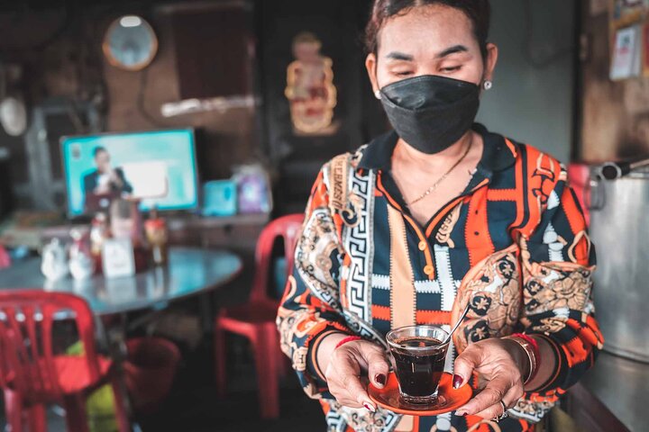 Phnom Penh Morning Market & Food Tour by Tuktuk - Includes All Food & Drinks!