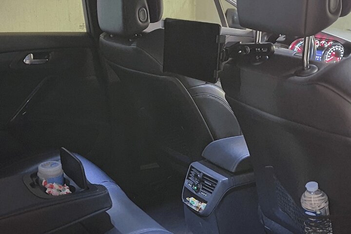 Private transfer by car from Marseille Airport to/from Arles