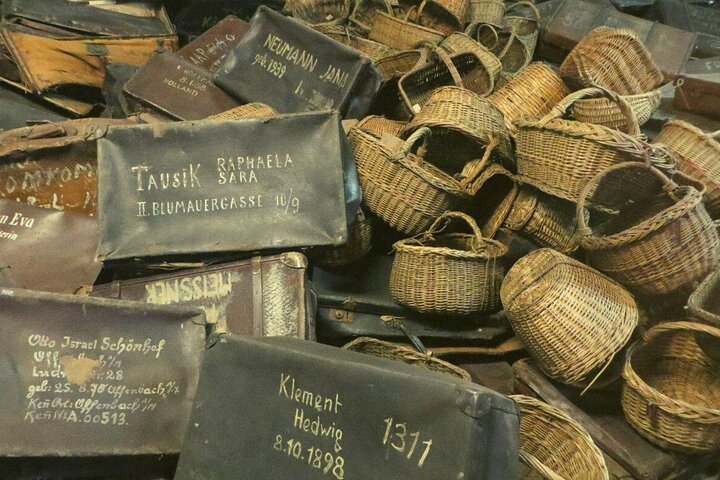 Krakow and Auschwitz Small Group Tour from Lodz with Lunch