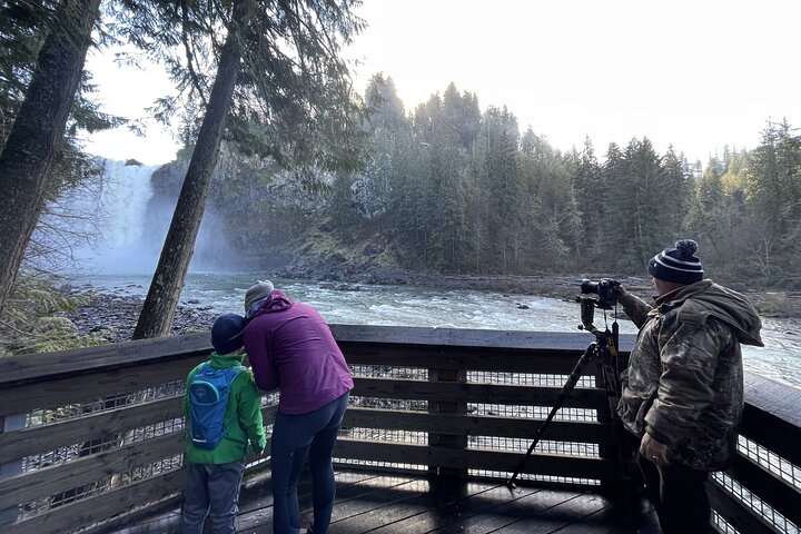 Snoqualmie Falls and Wineries Tour from Seattle