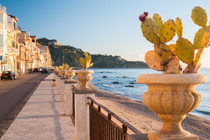 Sea View Sicilian Cooking Class with Chef Mimmo