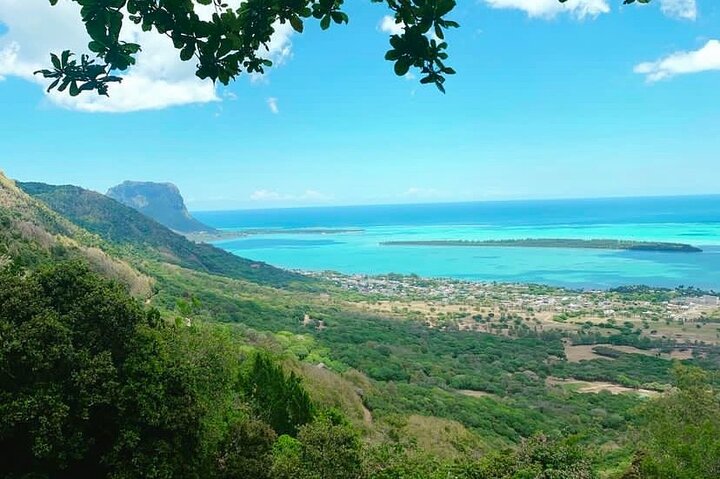 Discover The South Of Mauritius With Local Rhum&Tea Tasting+Lunch