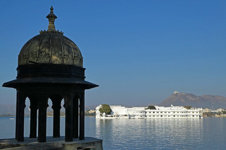Jodhpur to Udaipur Drop with Stops at Ranakpur and Kumbhalgarh