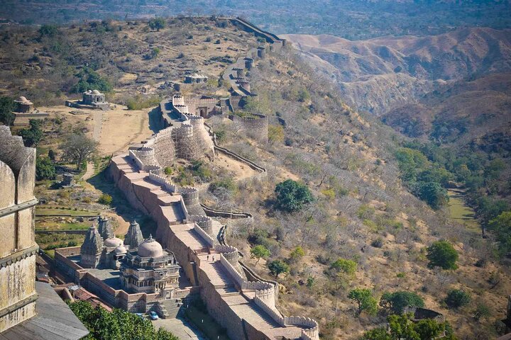 Jodhpur to Udaipur Drop with Stops at Ranakpur and Kumbhalgarh