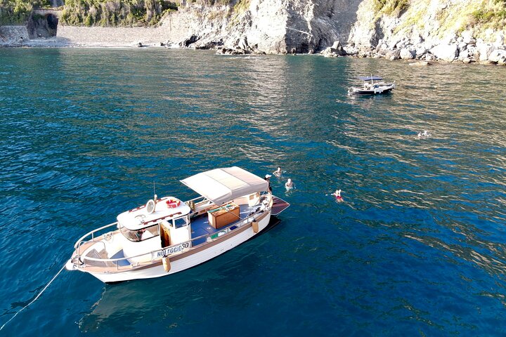 Cinque Terre Boat Tours Experience