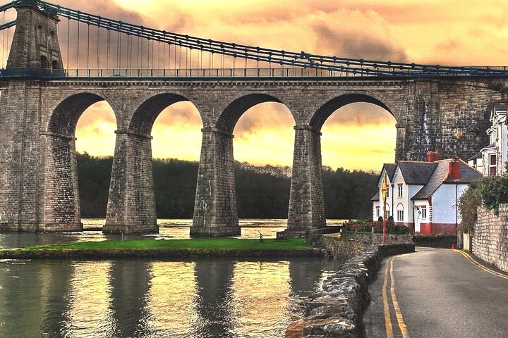 Medieval 4 Castles Of Wales Private Tour