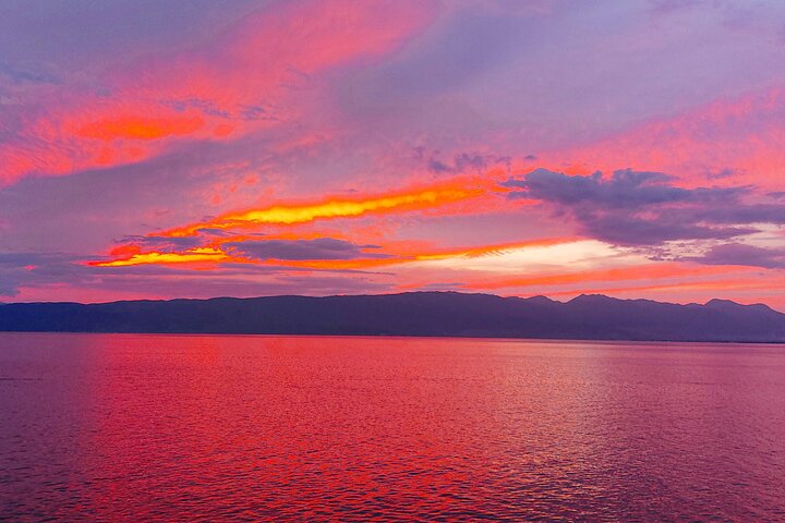 1.5 Hour Ohrid Lake Sunset Cruise