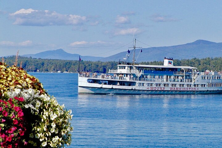 Lake Winnipesaukee Narrated Scenic Tour