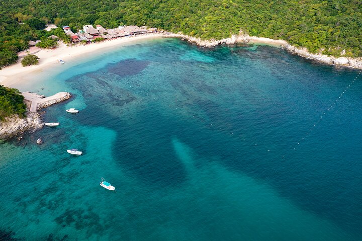 Full Day Tour of the Bays of Huatulco
