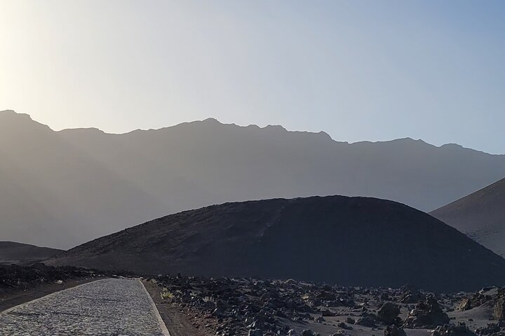 A 1-day experience through the Fogo Volcano