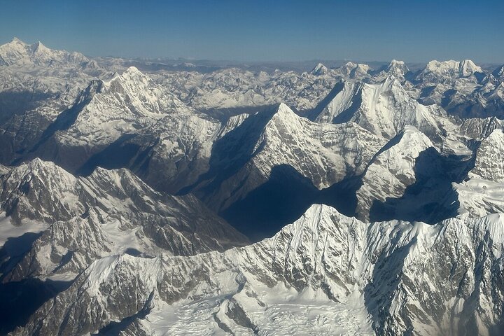 Mountain Everest Scenic Flight with Hotel Pickup and Dropoff