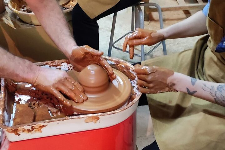 Private Pottery Wheel Workshop in Talavera