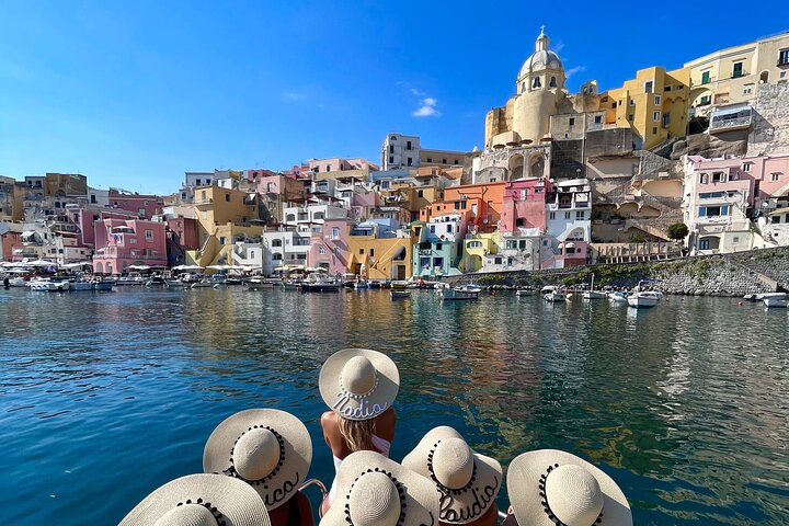 Procida : Boat Tours - Bathing Stops, Snorkeling and Underwater Photos