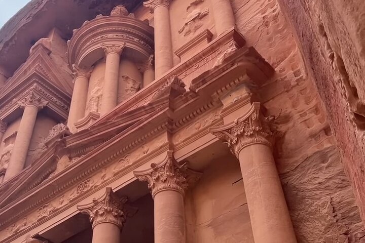 Private Full-Day Petra Tour with Return Transfer from Dead Sea