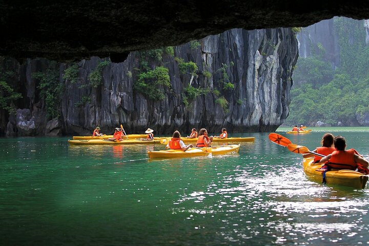 Ha Long Bay Day Cruise Kayaking, Cave, Island, Swimming, Lunch